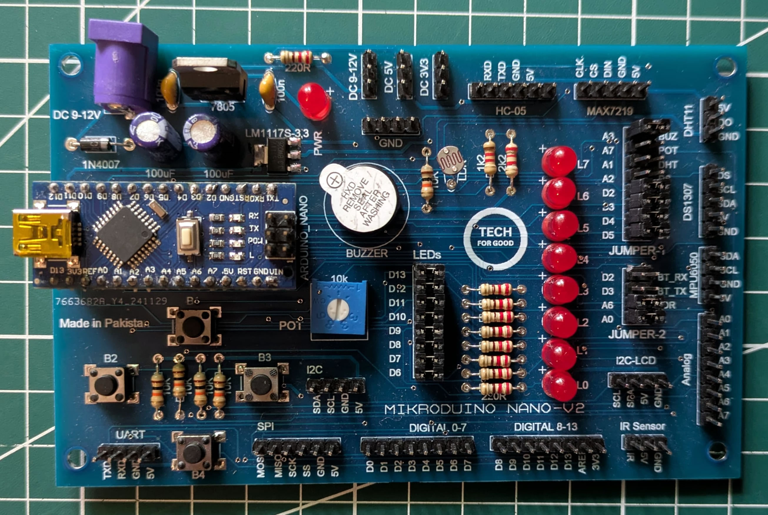 Mikroduino Nano | Arduino Learning Platform | AVR